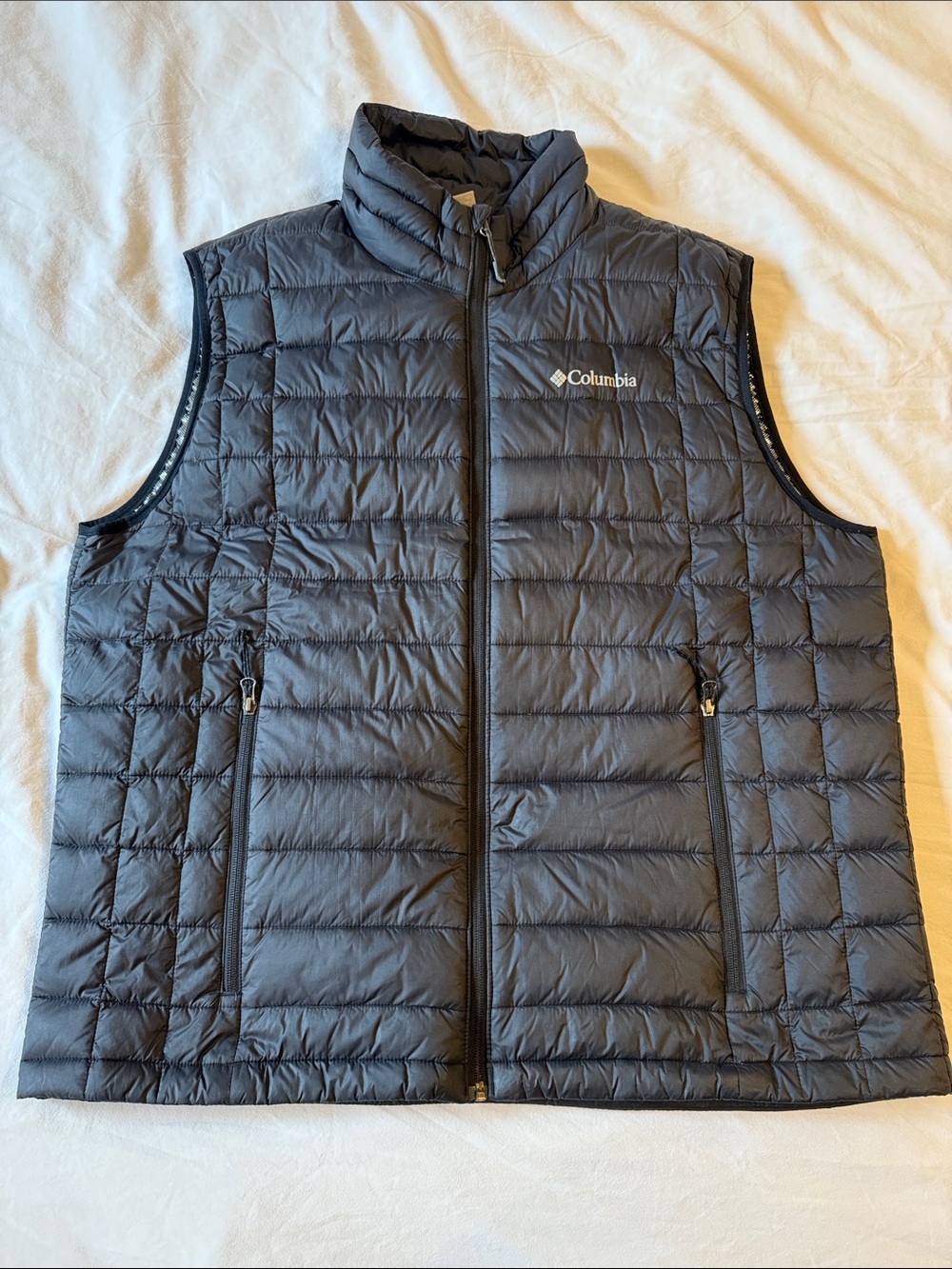 Men’s Columbia Black Quilted Down Vest